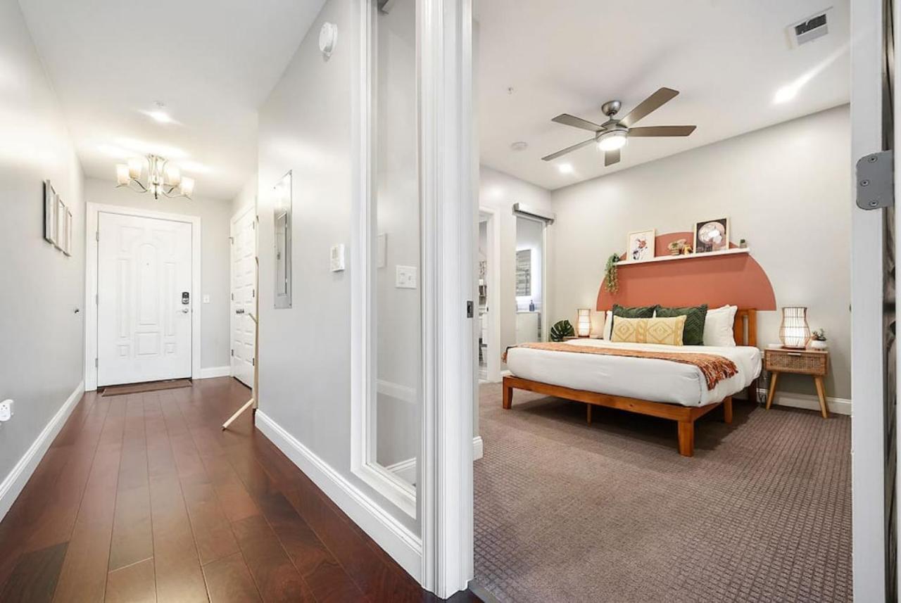 Apartment Hostwise - The Washington At Chatham - Free Parking, Private Gym, More!