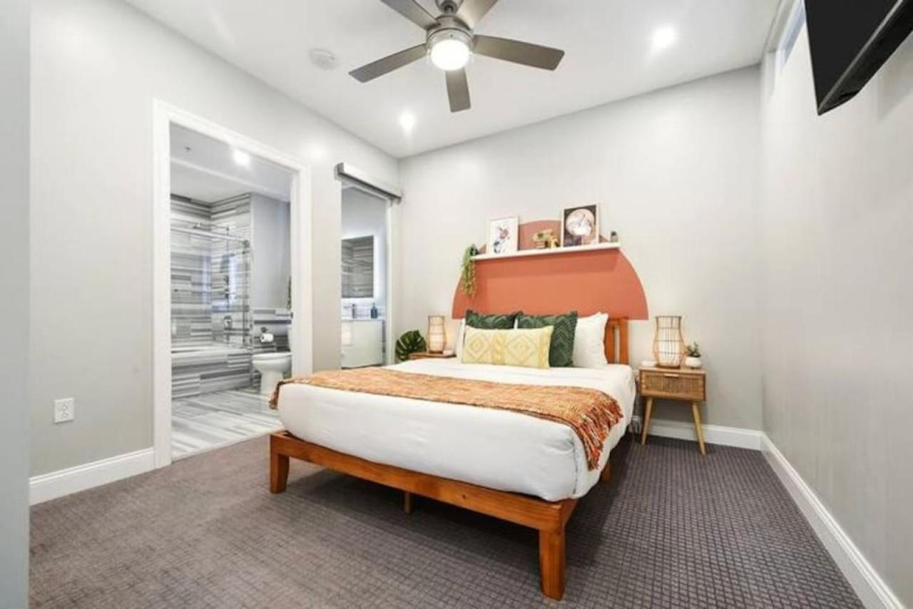 Hostwise - The Washington At Chatham - Free Parking, Private Gym, More! Apartment Pittsburgh