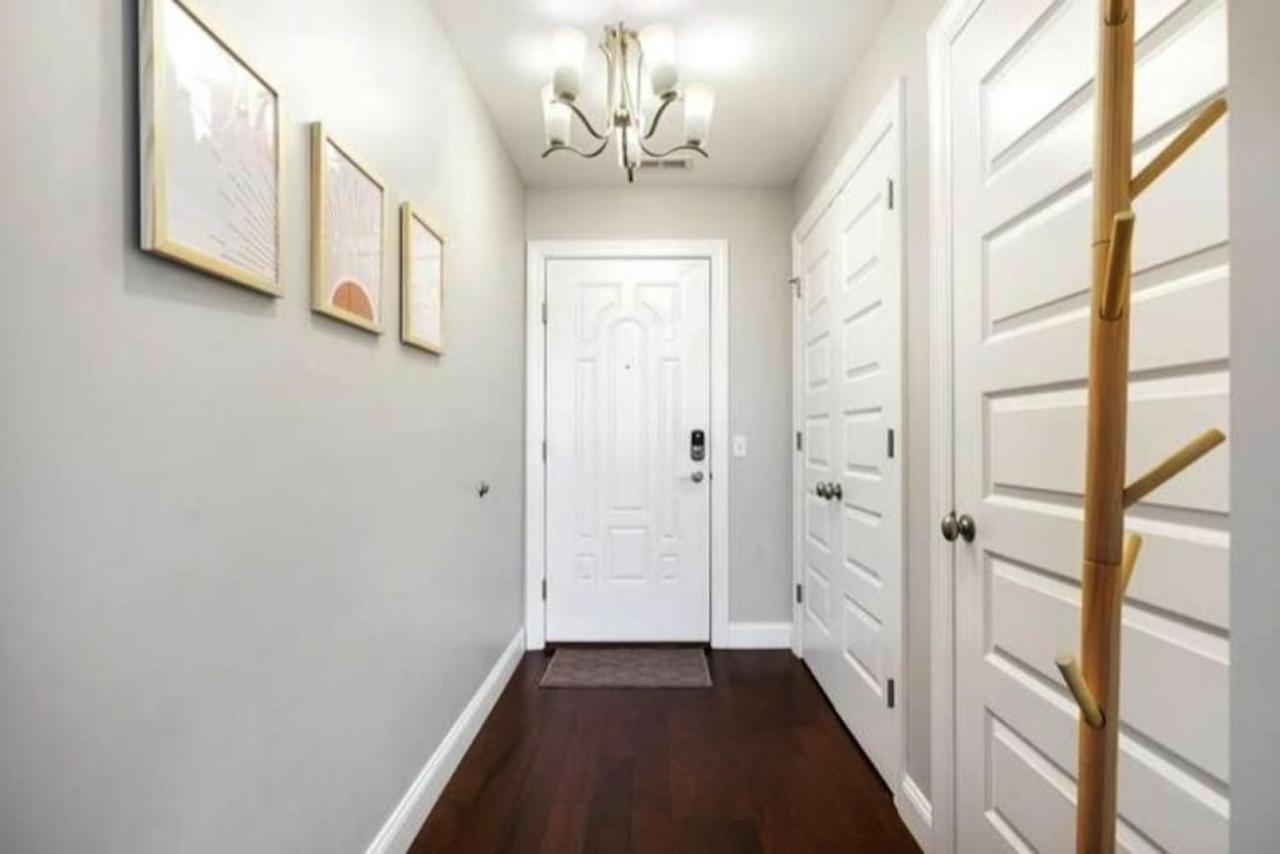 Hostwise - The Washington At Chatham - Free Parking, Private Gym, More! Apartment Pittsburgh
